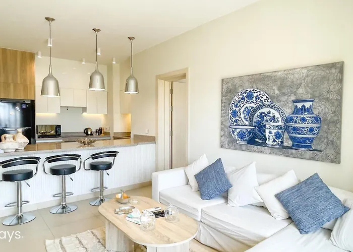 Ollystays Shedwan Lagoon & Pool View 2br! Near Abutig Marina