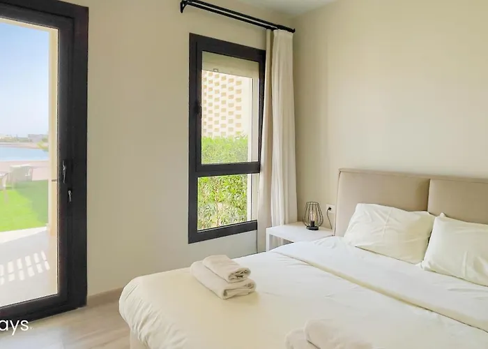Ollystays Shedwan Lagoon & Pool View 2br! Near Abutig Marina شقة الغردقة